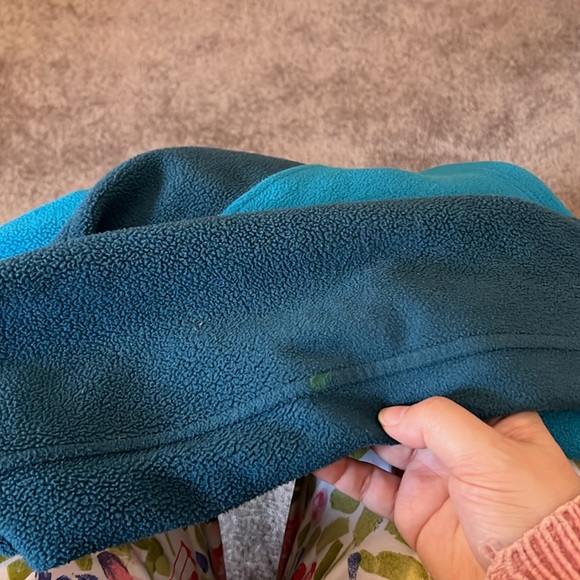 The North face fleece jacket - Picture 3 of 3